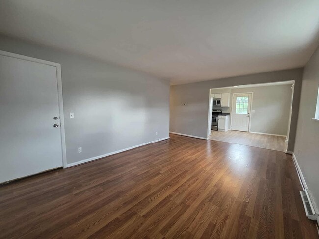 Living Room - 4186 Ruckle ave