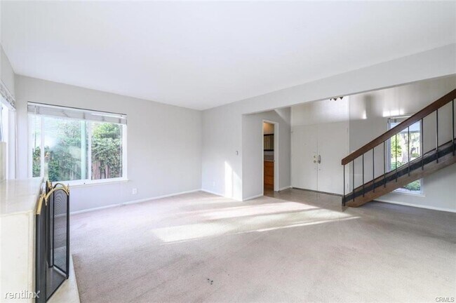 Building Photo - 4 br, 2.5 bath House - 3622 Hamilton St