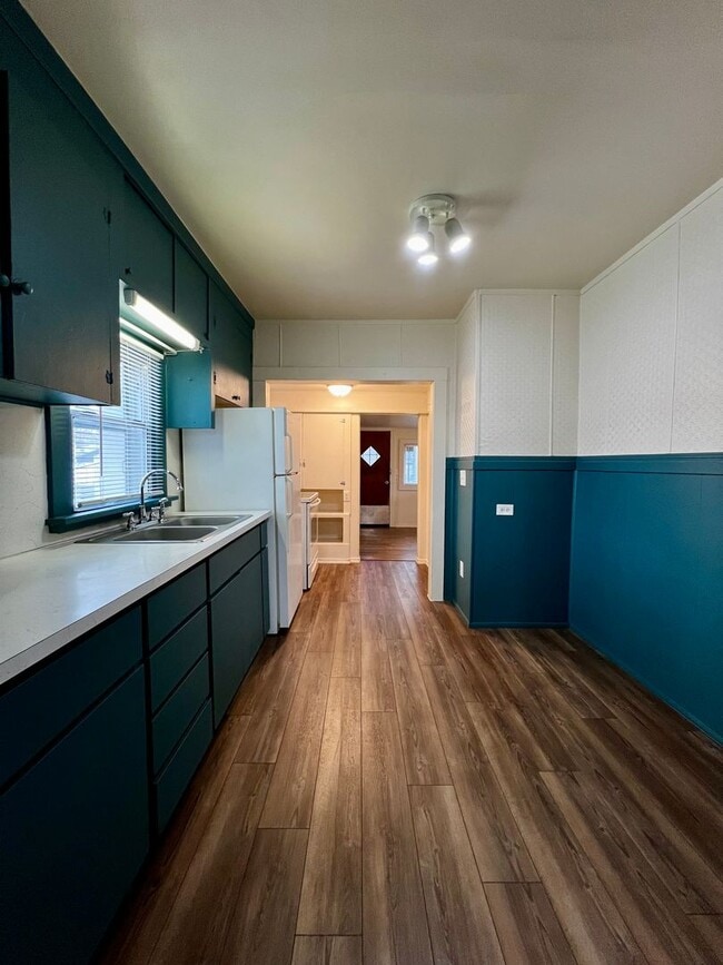 Building Photo - 1001 S 8th St