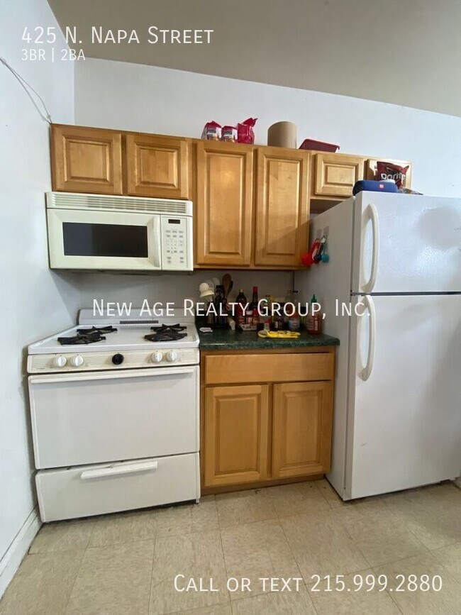Building Photo - 425 N Napa St