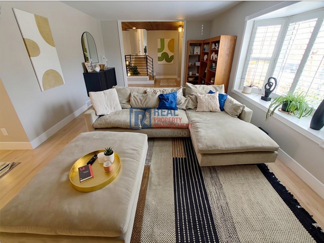 Building Photo - 7361 S Quince St