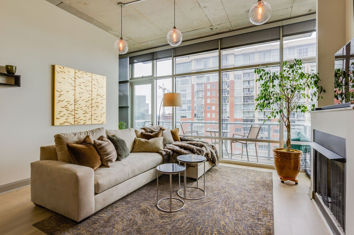 Foto principal - 700 12th Ave S
