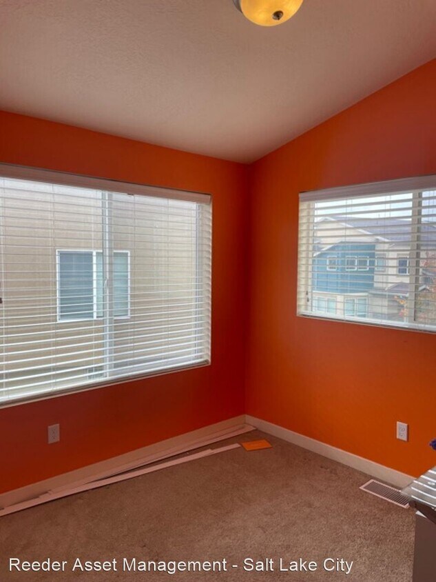 Primary Photo - 3 br, 2.5 bath House - 11212 South Summer ...