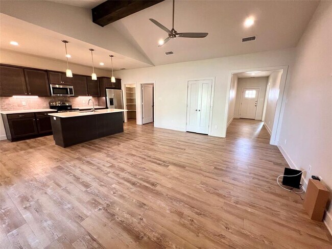 Building Photo - 3704 Kala Dr