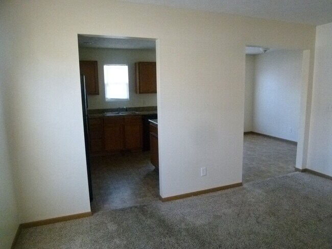 Building Photo - 3 BR Home with 2 Car Attached Garage