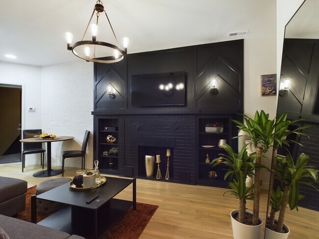 Foto del edificio - 2437 W Walton St