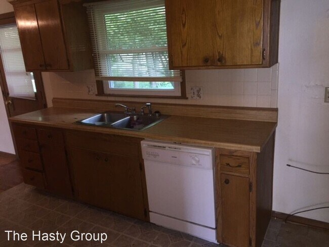 Foto del edificio - 5 br, 2 bath House - 6114 E 107th Terrace