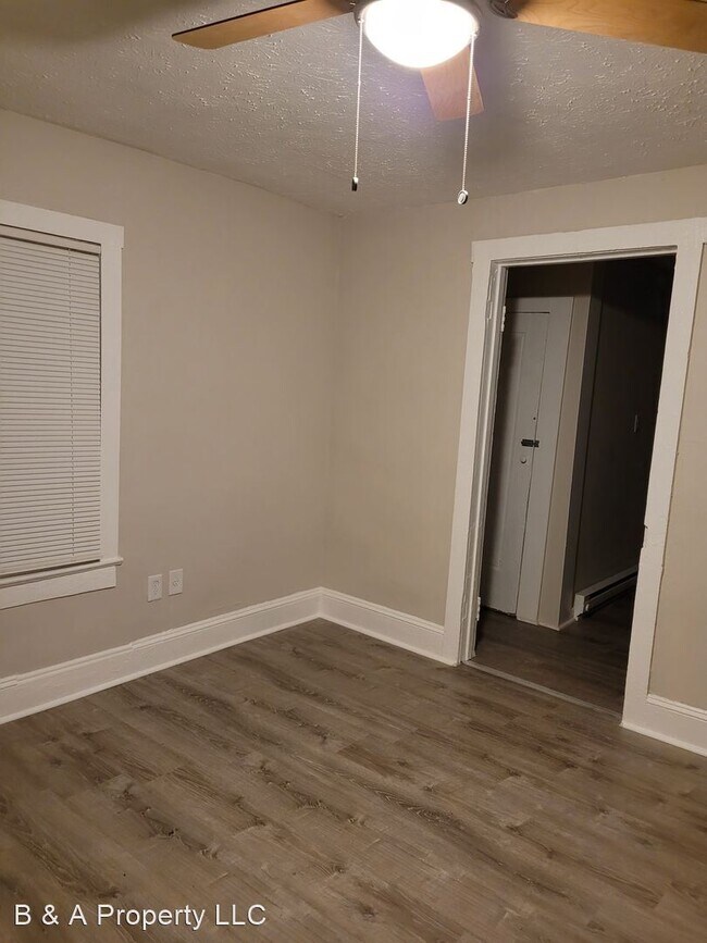 Foto del edificio - 2 br, 1 bath House - 122 E. Cecil St.