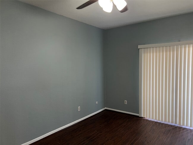 Building Photo - 8100 Cambridge St