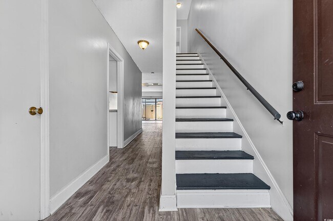 Foto del edificio - 1012 Possum Trot Rd