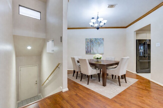 Foto del edificio - 4144 Greystone Way