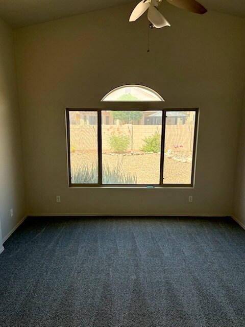 Foto del edificio - 7949 N Panamint Dr