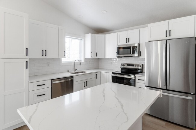 Foto del edificio - Newly Remodeled Single Family Home in Gate...