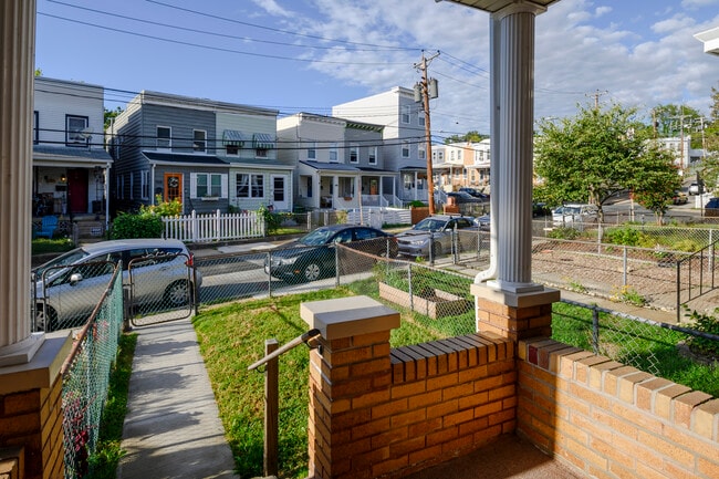 Photo - 1109 W 40th St Townhome