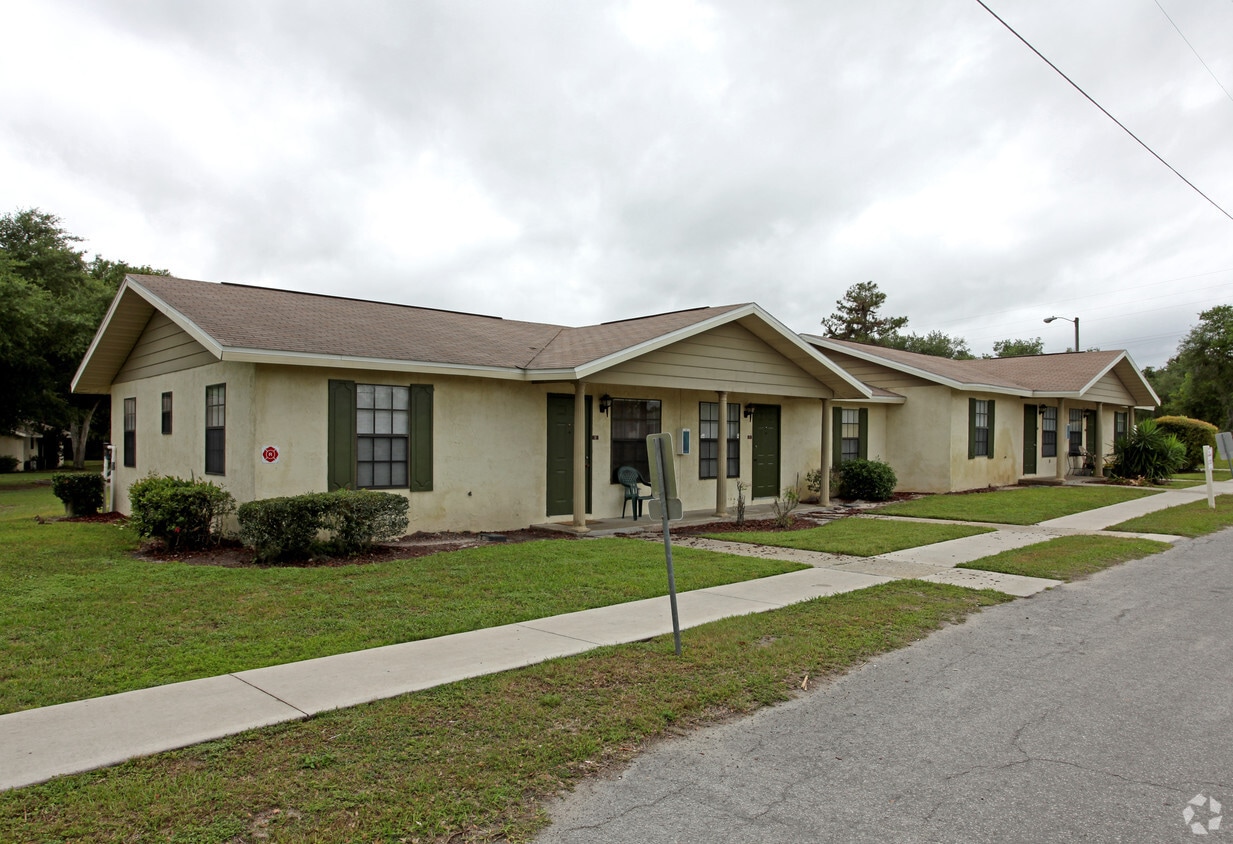apache pines apartment homes