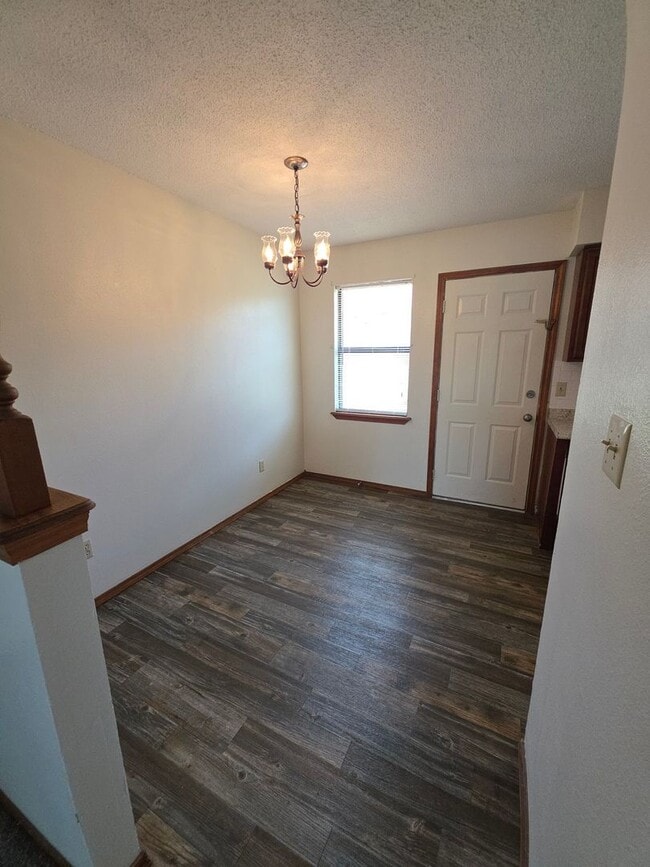 Building Photo - 1208 S Frankfort Ave