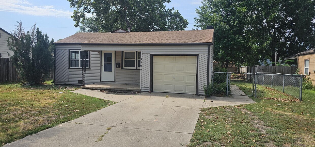 Primary Photo - 2309 W Jewell St