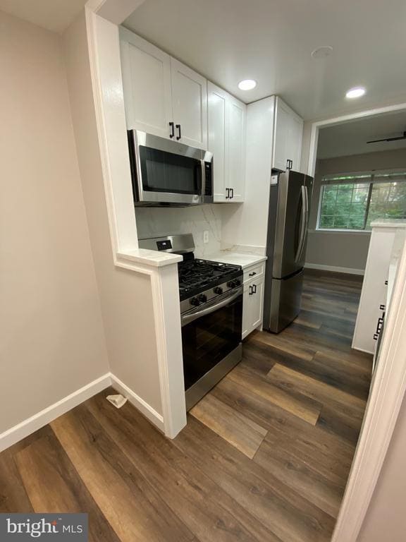 Building Photo - 1533 Colonial Dr