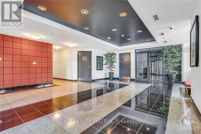 Photo du bâtiment - 445-1445 Ave. Laurier