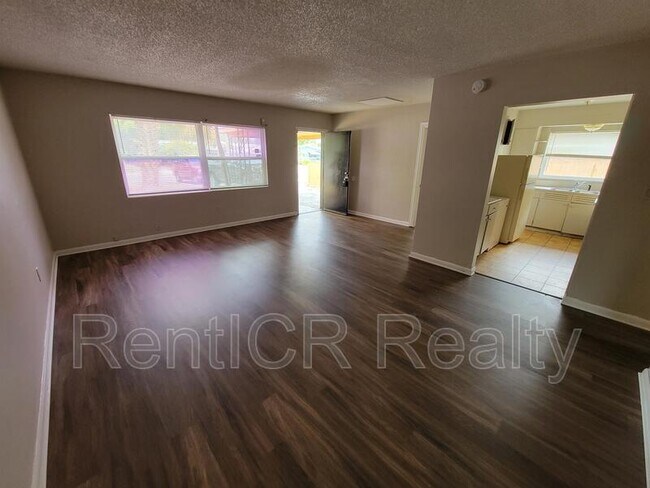 Foto del edificio - 500 N Mars Ave