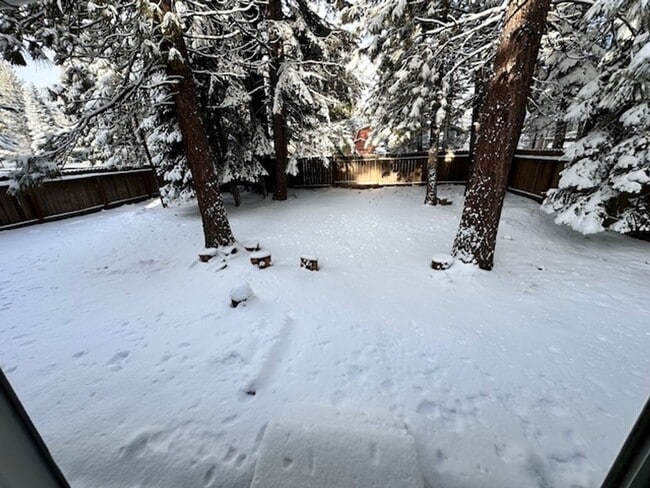 Building Photo - Large 3BR 2Bath Home with balcony available for a Long term Rental. Call me today!