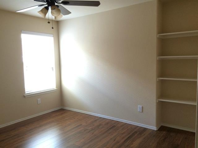 Foto del edificio - 7129 Derbyshire Dr