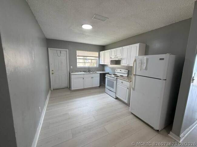 Foto del edificio - 403 NW 2nd St