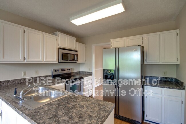 Building Photo - 217 Burgandy Hill Rd