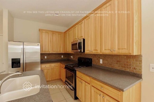 Building Photo - 31052 Creekridge Dr