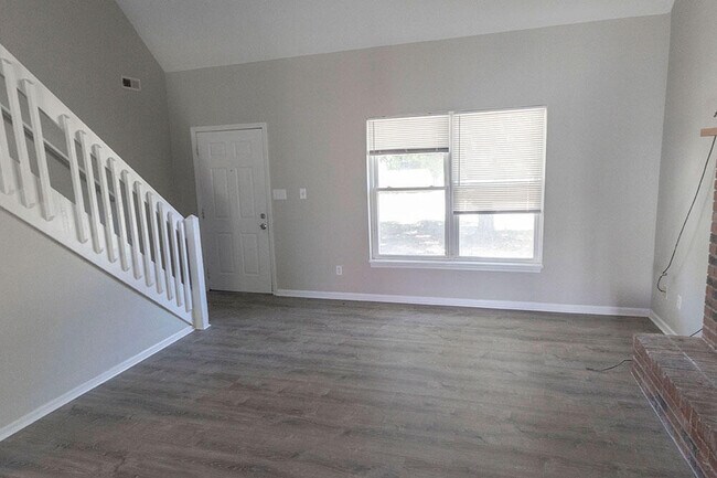 Foto del edificio - 3603 Hermitage Rd