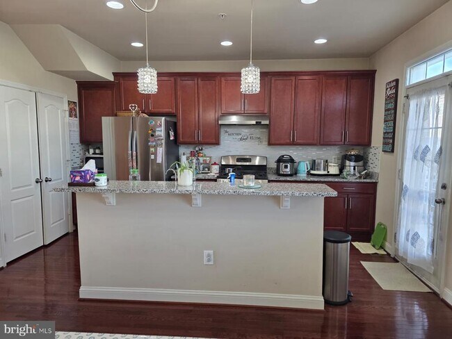 Foto del edificio - 11875 Snowden Farm Pkwy