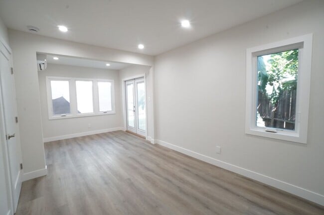 Foto del edificio - 6053 Selma Ave