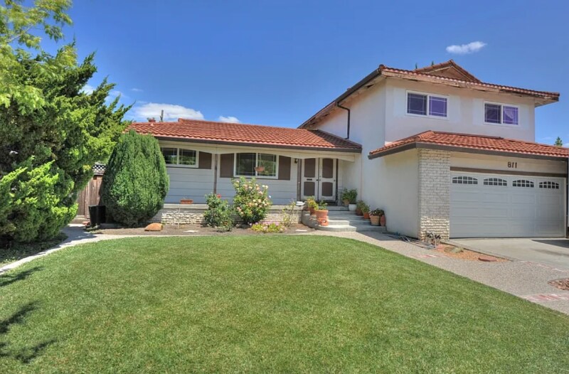 Foto principal - 811 Pescadero Dr