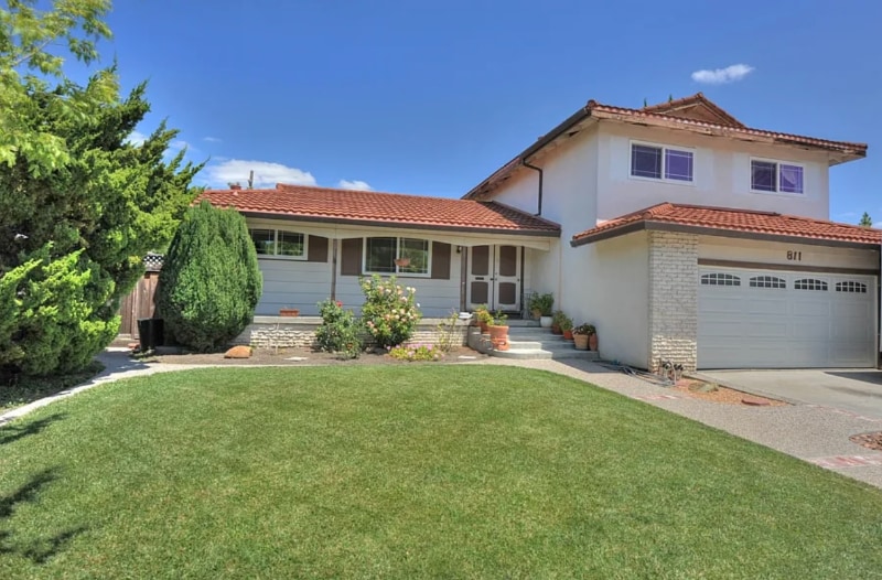 Primary Photo - 811 Pescadero Dr