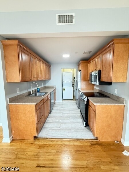 Building Photo - 53 W Palisade Ave