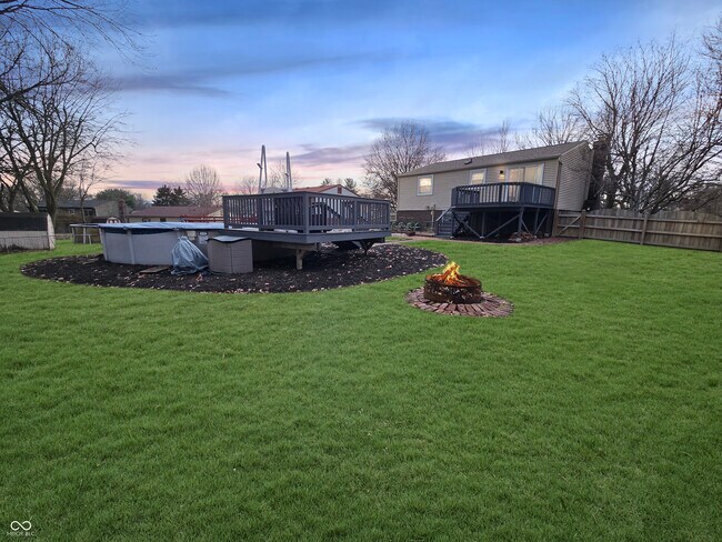 Foto del edificio - 7620 Snowflake Dr