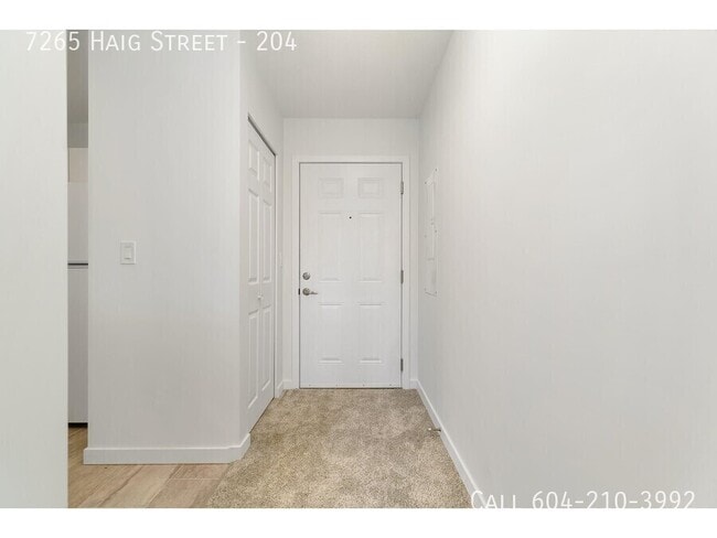 Building Photo - Renovated Condo in Mission