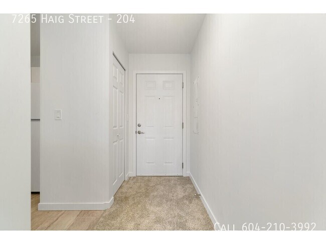 Photo du bâtiment - Renovated Condo in Mission