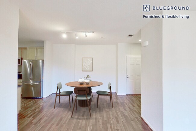 Foto del edificio - 1099 Admiral Ct