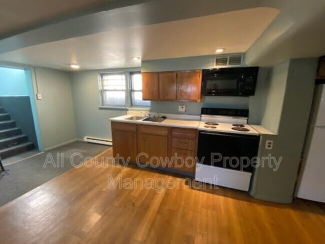 Foto del edificio - 802 W 31st St