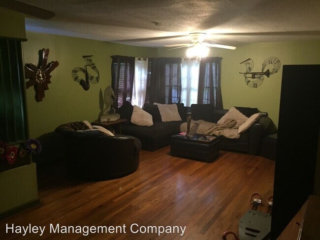 Foto del edificio - 3 br, 2 bath House - 145 Green Street