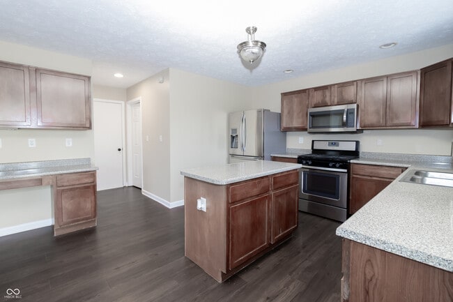 Building Photo - 2755 Bluewood Way