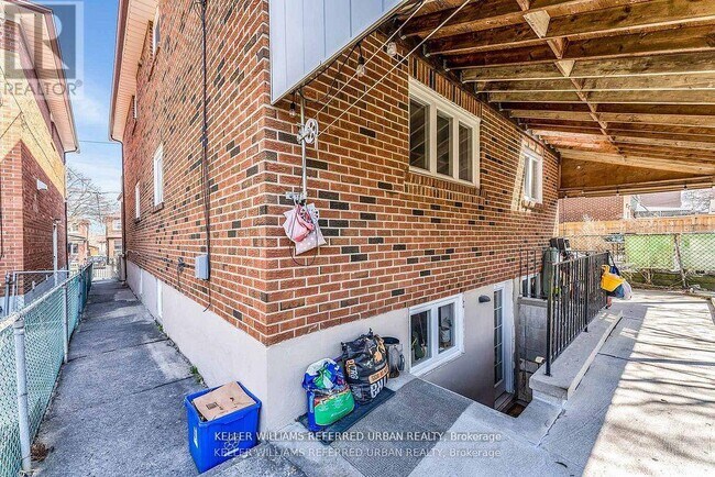 Building Photo - 314 Atlas Ave