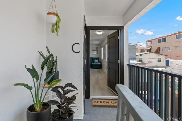 Foto del edificio - 725 Kingston Ct