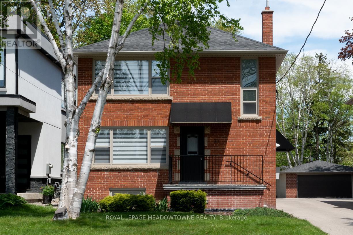 Photo principale - 33-33 Broadview Ave