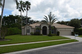Building Photo - 9242 Olmstead Dr