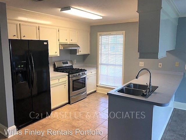 Building Photo - 4 br, 2 bath House - 203 Oak Brook Dr