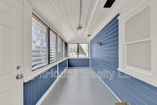 Foto del edificio - 611 S Grove St