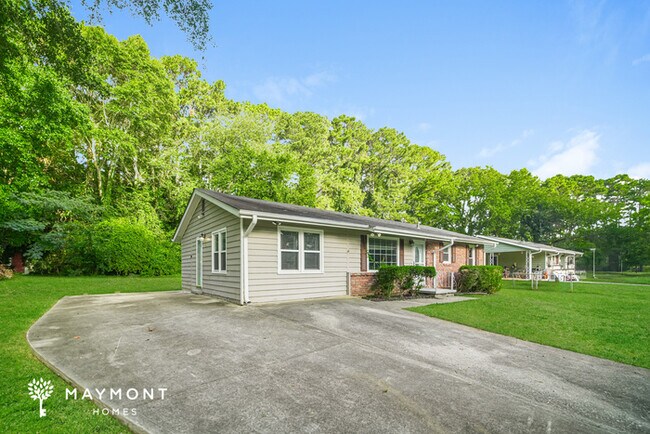 Foto del edificio - 6197 Castlewood Dr
