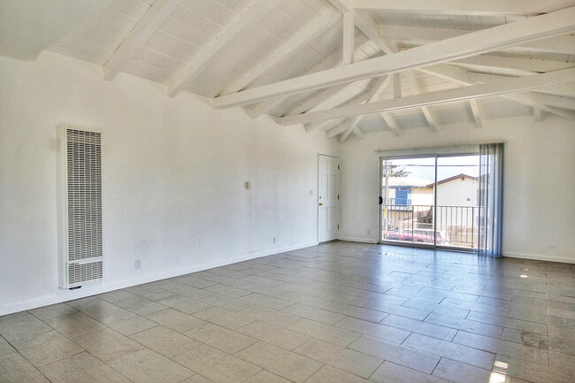 Building Photo - 6696 Del Playa Dr